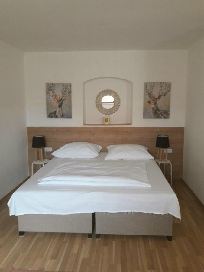 Apartmany Sedmikraska Tehovec エクステリア 写真