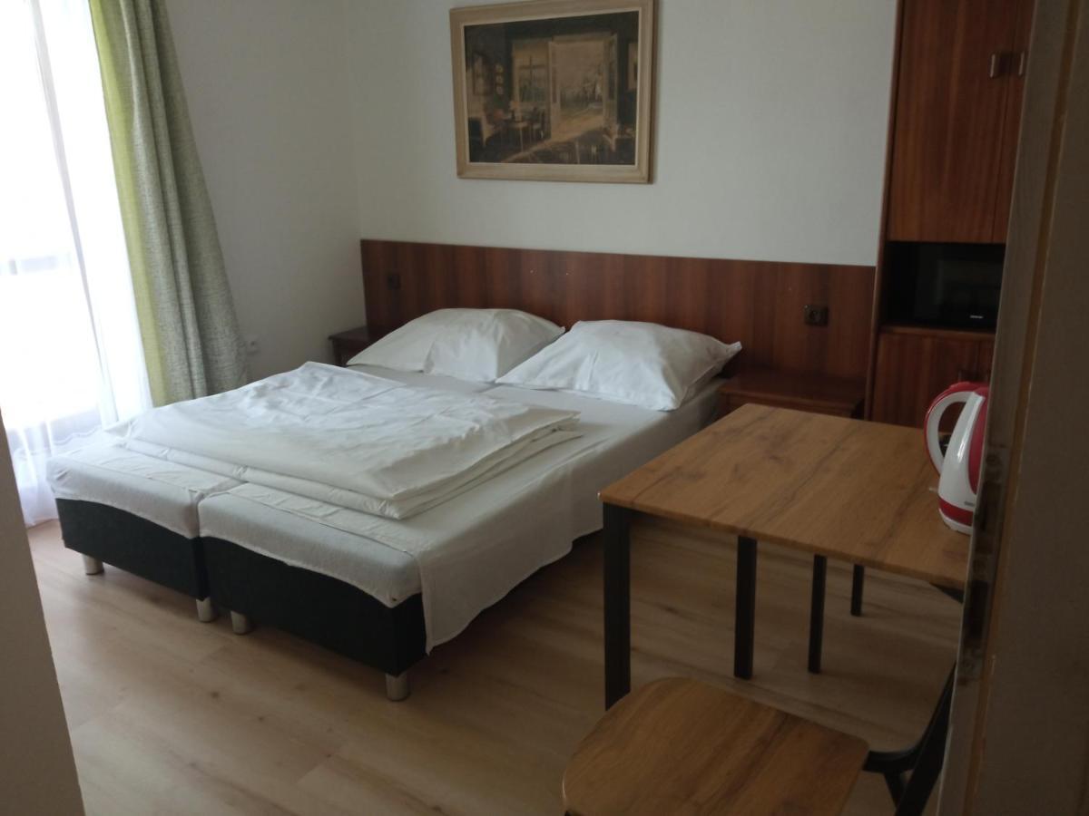 Apartmany Sedmikraska Tehovec エクステリア 写真