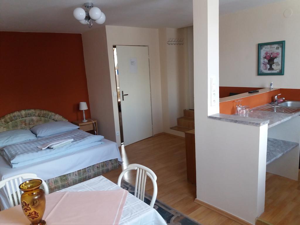 Apartmany Sedmikraska Tehovec エクステリア 写真