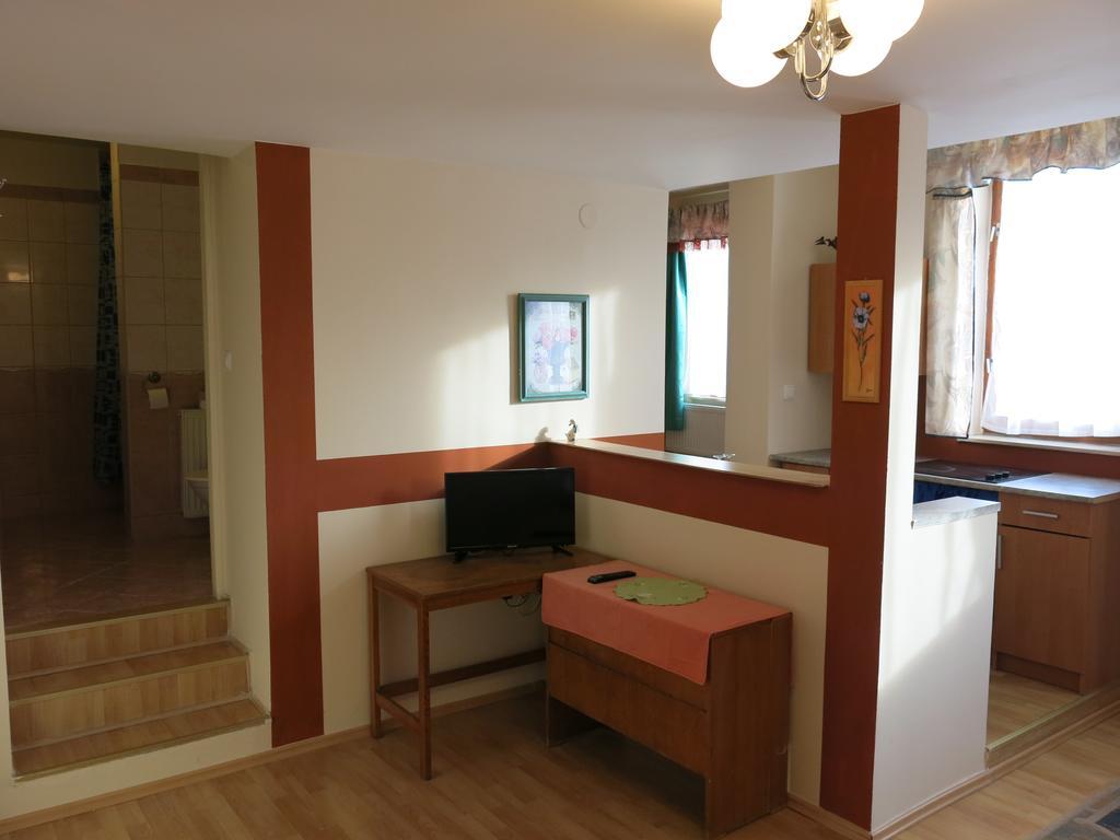 Apartmany Sedmikraska Tehovec エクステリア 写真