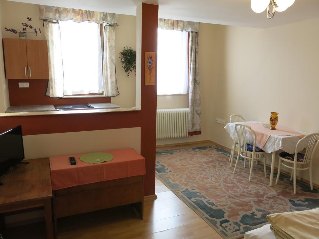 Apartmany Sedmikraska Tehovec エクステリア 写真