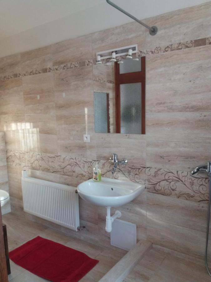 Apartmany Sedmikraska Tehovec エクステリア 写真